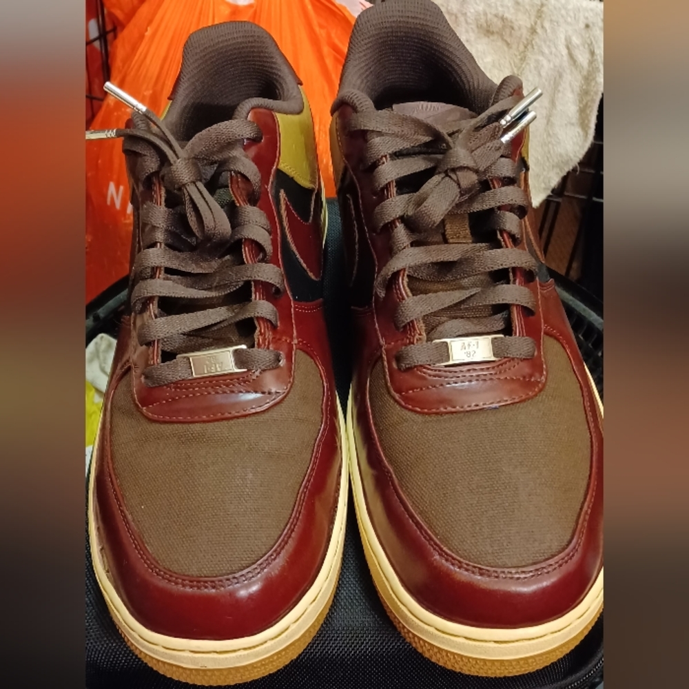 Nike Air Force 1 Low Premium 'Clark Kent East vs West' Men's size 13 shoes